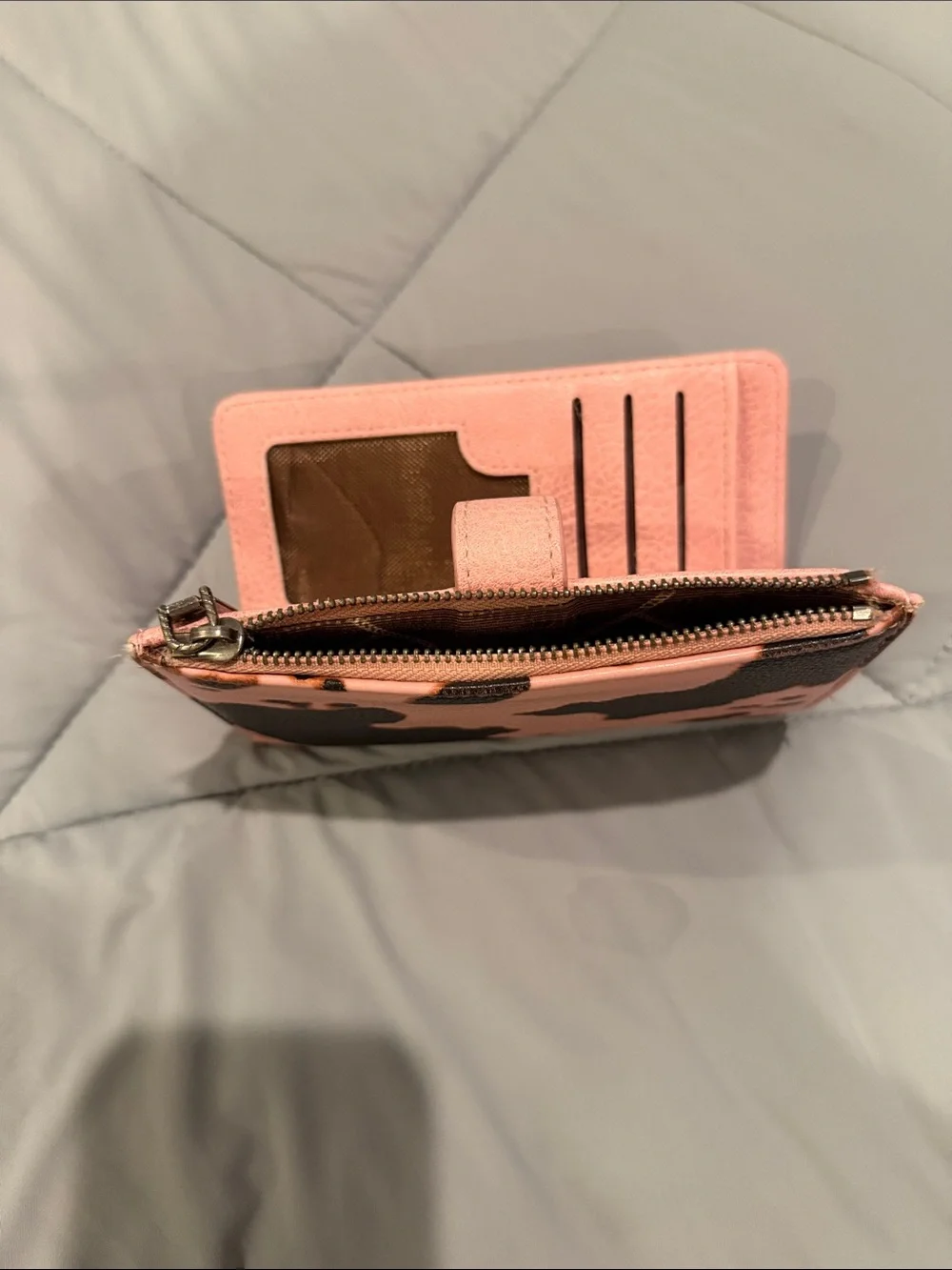 Wrangler Pink and Black Cowhide-Pattern Snap Wallet
